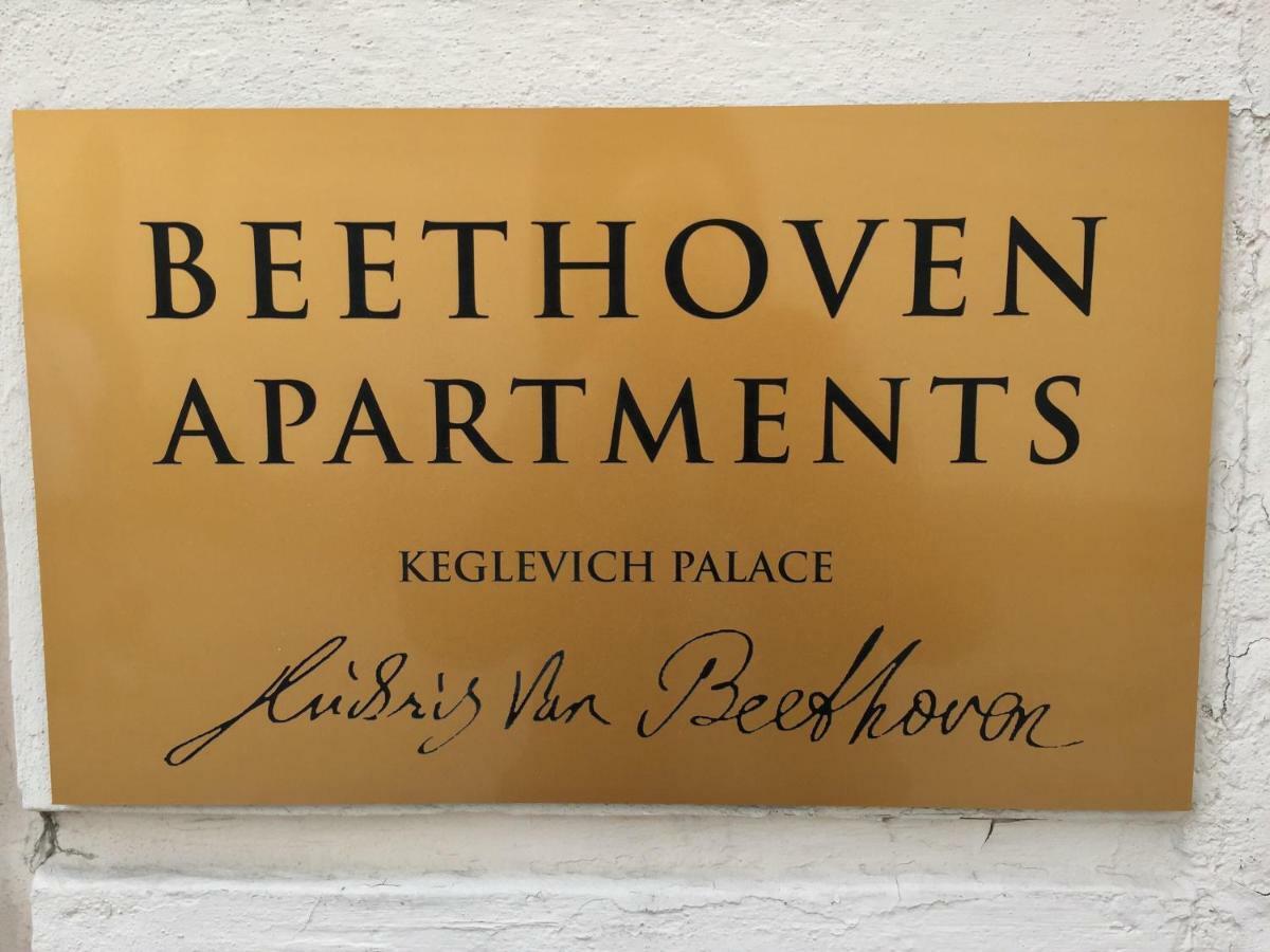 براتسيلافا Beethoven Apartments المظهر الخارجي الصورة